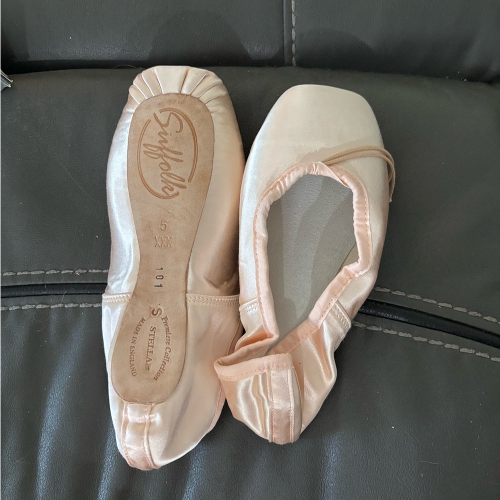 Suffolk Stellar Pointe Shoes